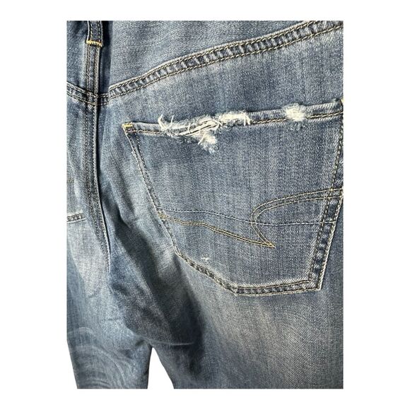 American Eagle Distressed Tomgirl Boyfriend Blue Denim Jeans Size 6Regular - Picture 6 of 7